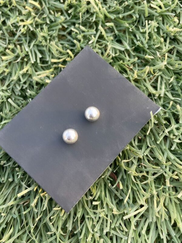 Ball Earstuds (XL)